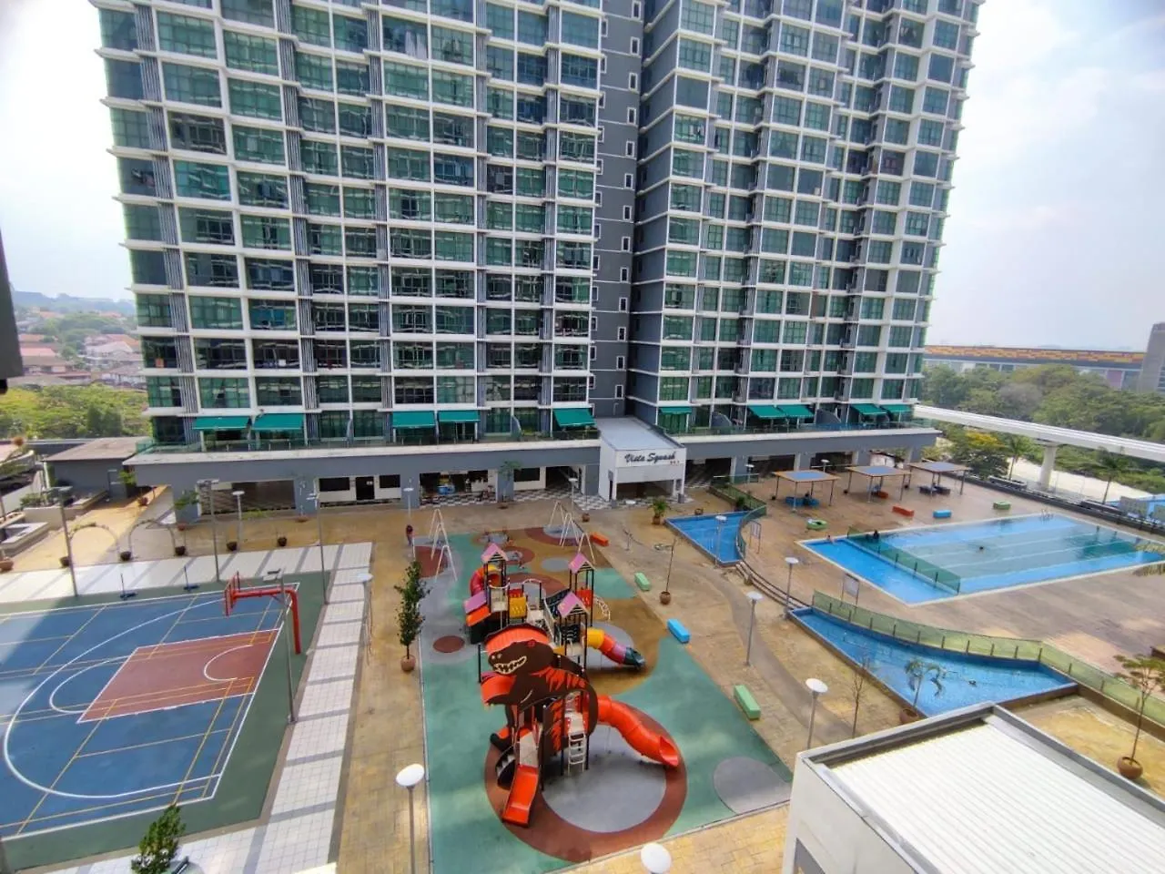 アパート Rumakita #1 - Vista Alam, Sleeps 6 Near Avisena Hospital シャー・アラム